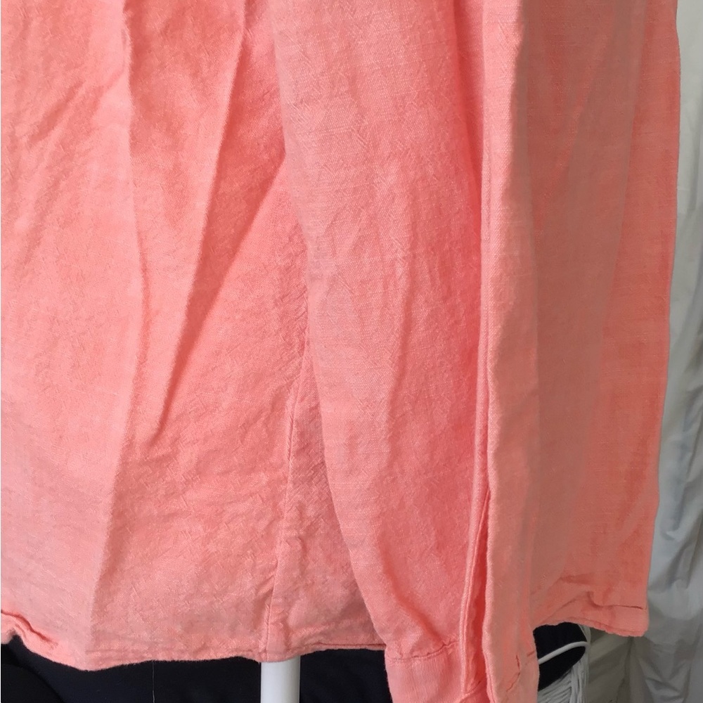 Button Top - Picture 5 of 7